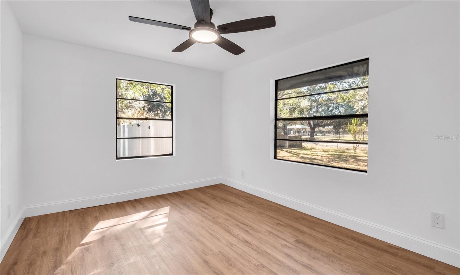 Image 21 of 45 For 10004 Vaughn Street