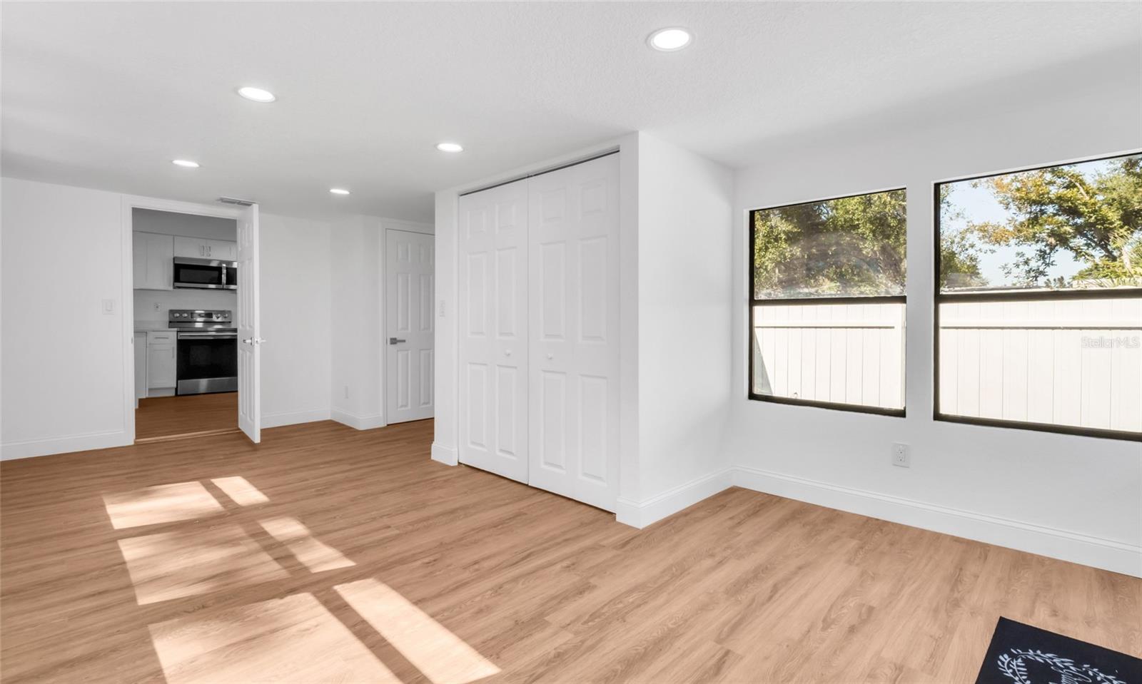 Image 26 of 45 For 10004 Vaughn Street