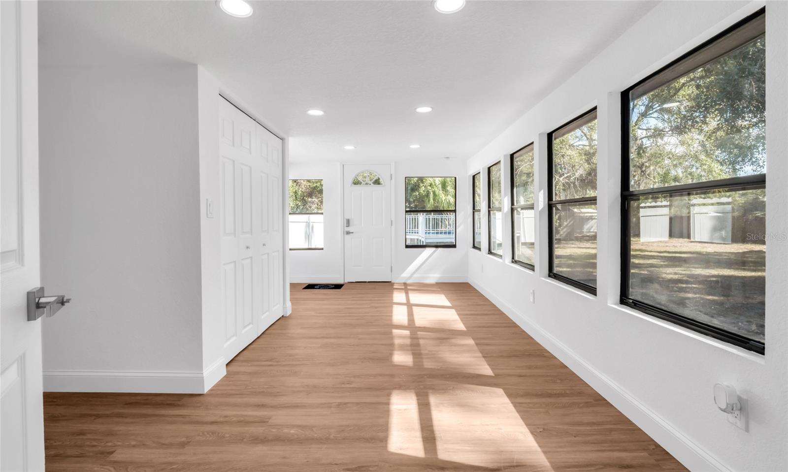 Image 27 of 45 For 10004 Vaughn Street