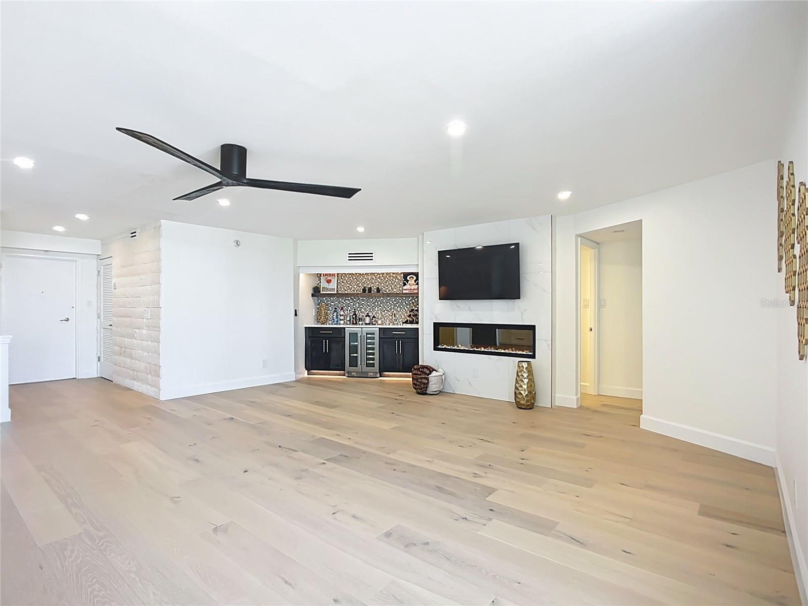 Image 18 of 31 For 435 Gulfstream Avenue 1006