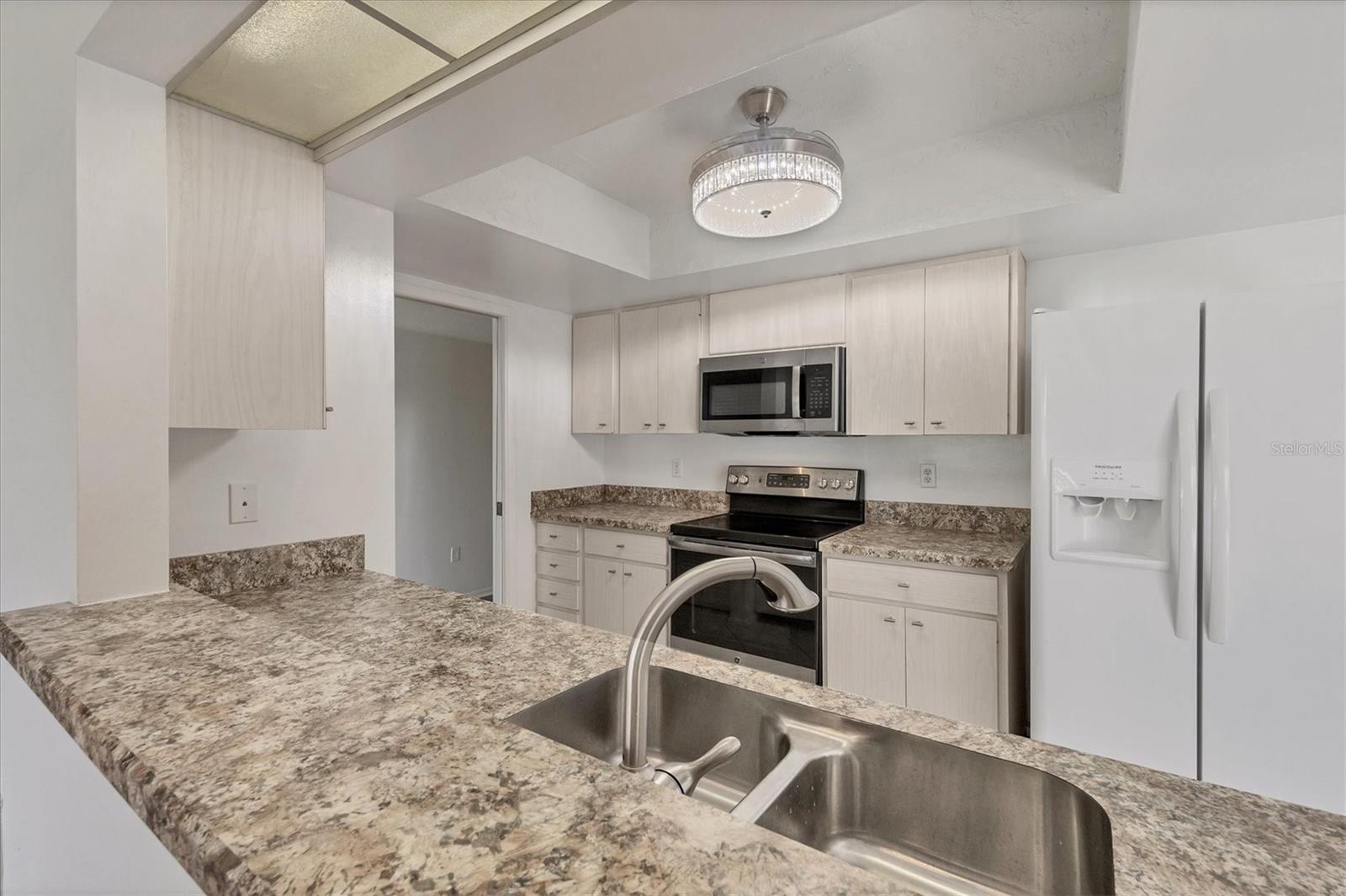 Image 12 of 35 For 6613 9th Avenue W