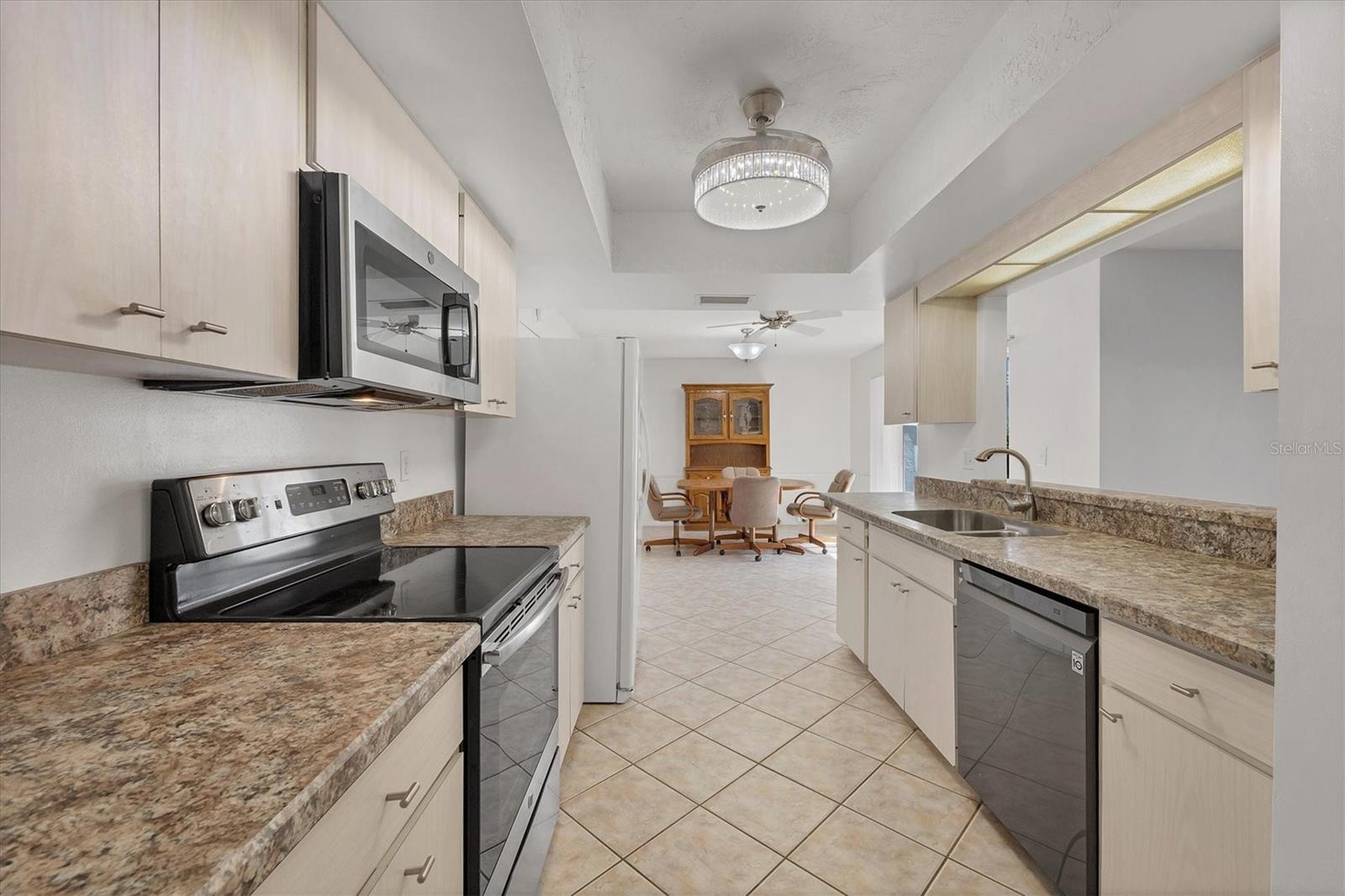 Image 13 of 35 For 6613 9th Avenue W