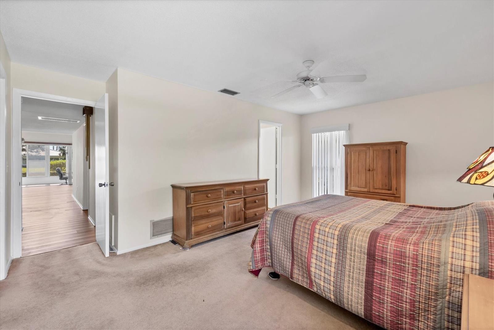 Image 21 of 35 For 6613 9th Avenue W