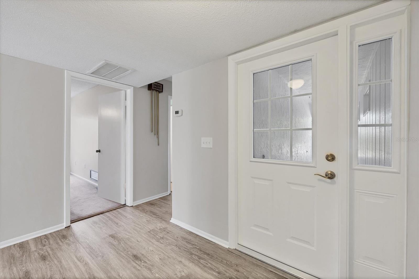 Image 4 of 35 For 6613 9th Avenue W