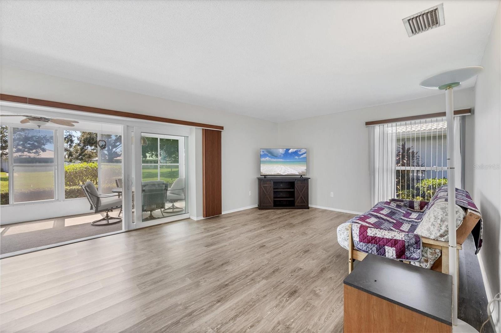 Image 6 of 35 For 6613 9th Avenue W