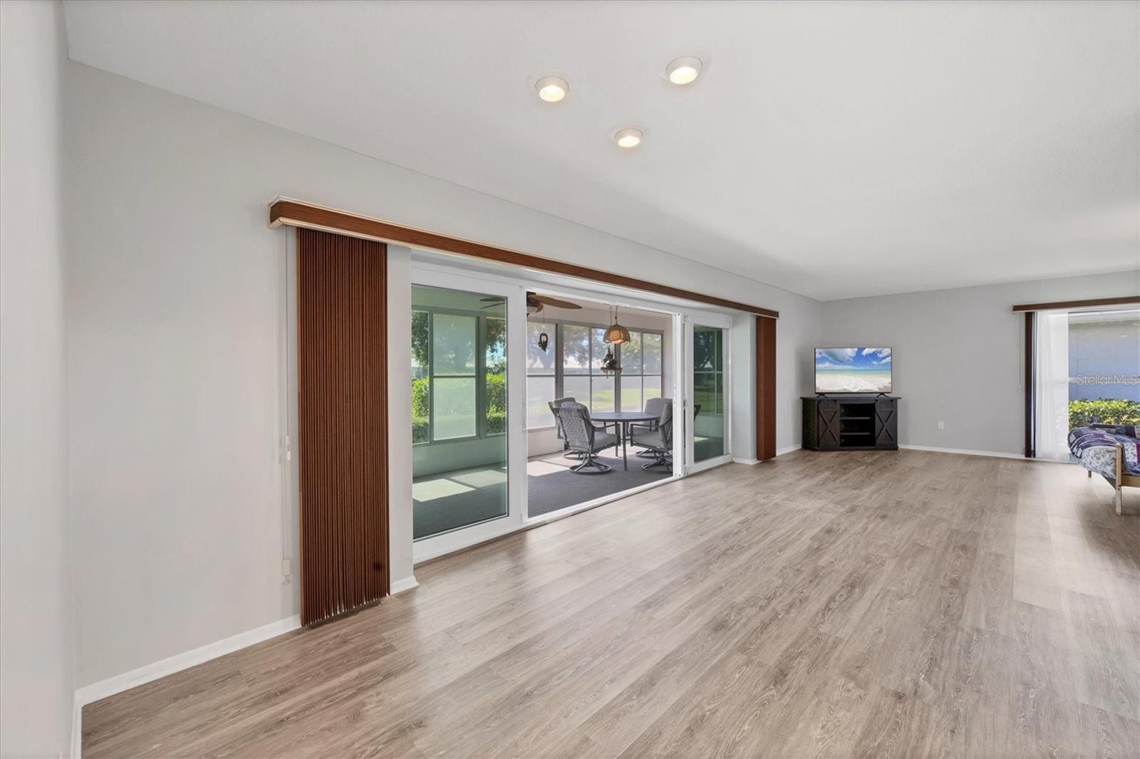 Image 7 of 35 For 6613 9th Avenue W