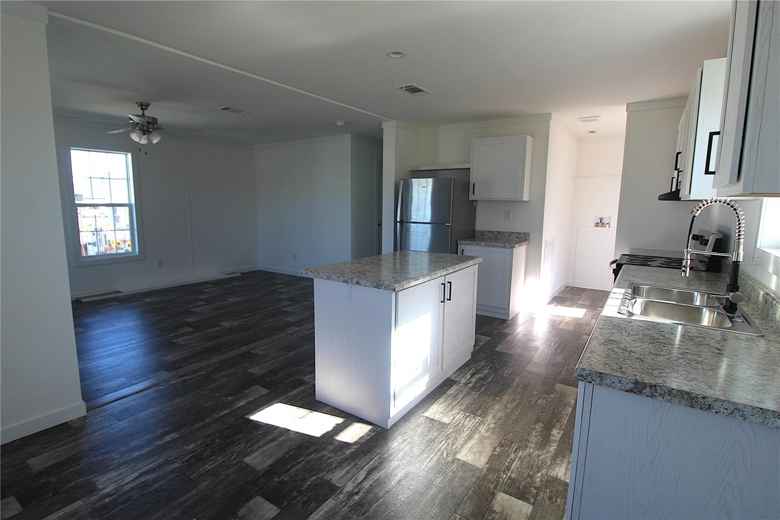 Image 6 of 24 For 4117 10th Street Court E