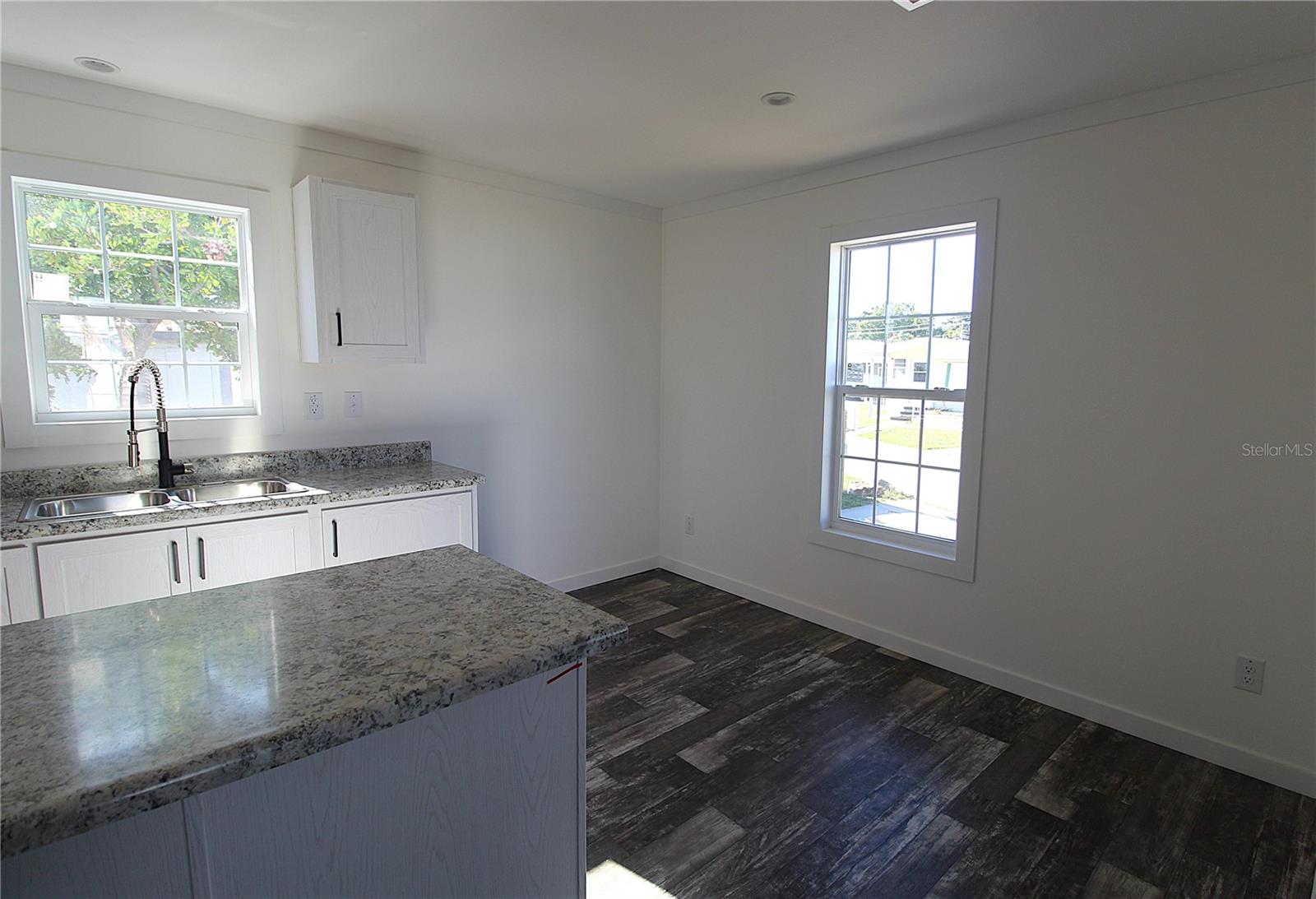 Image 7 of 24 For 4117 10th Street Court E