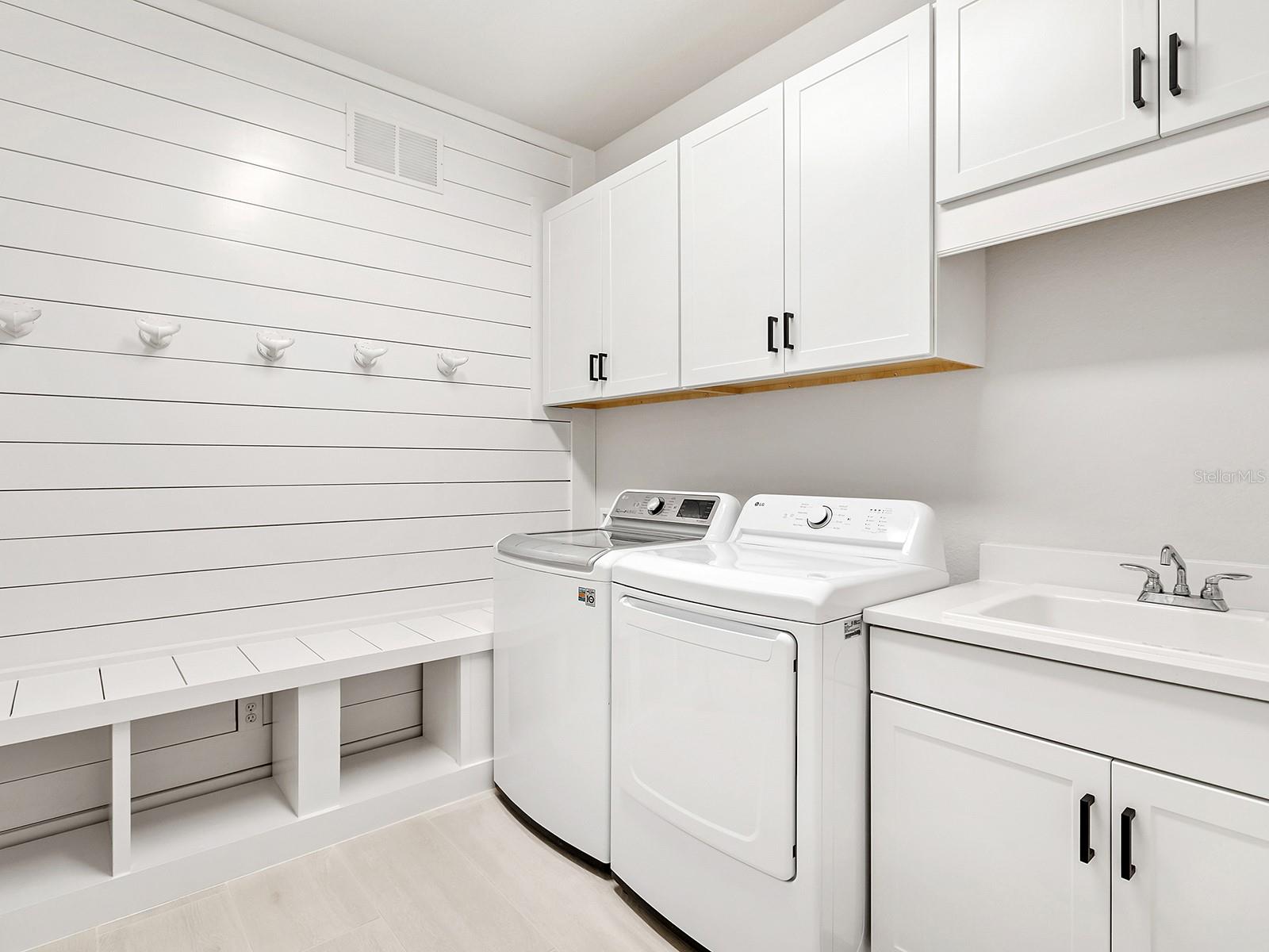 Image 40 of 64 For 8358 Redonda Loop