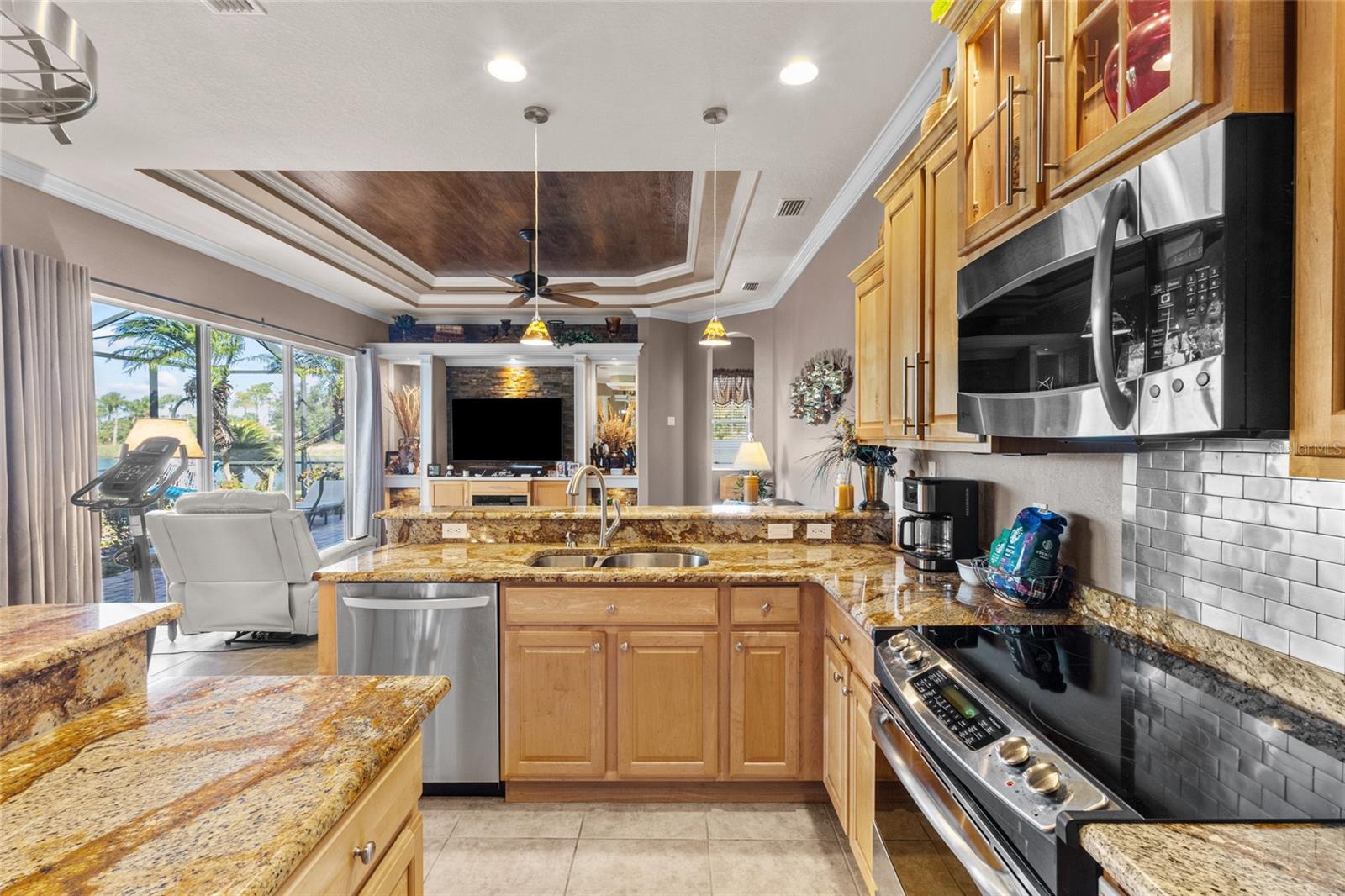 Image 10 of 71 For 9074 Willowbrook Circle