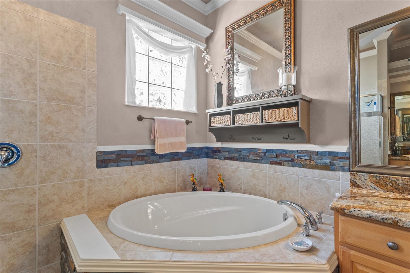 Image 22 of 71 For 9074 Willowbrook Circle