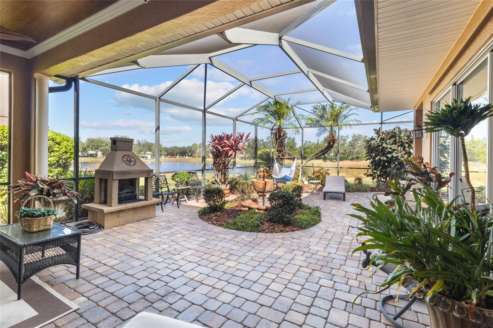 Image 32 of 71 For 9074 Willowbrook Circle