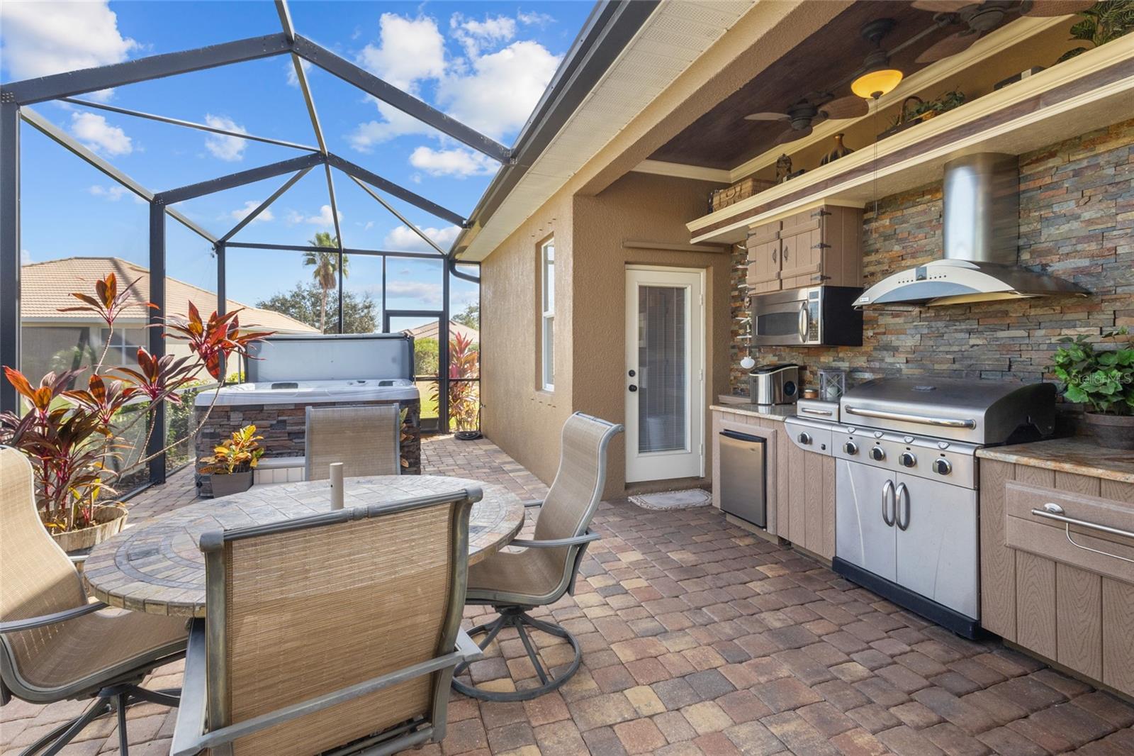 Image 38 of 71 For 9074 Willowbrook Circle