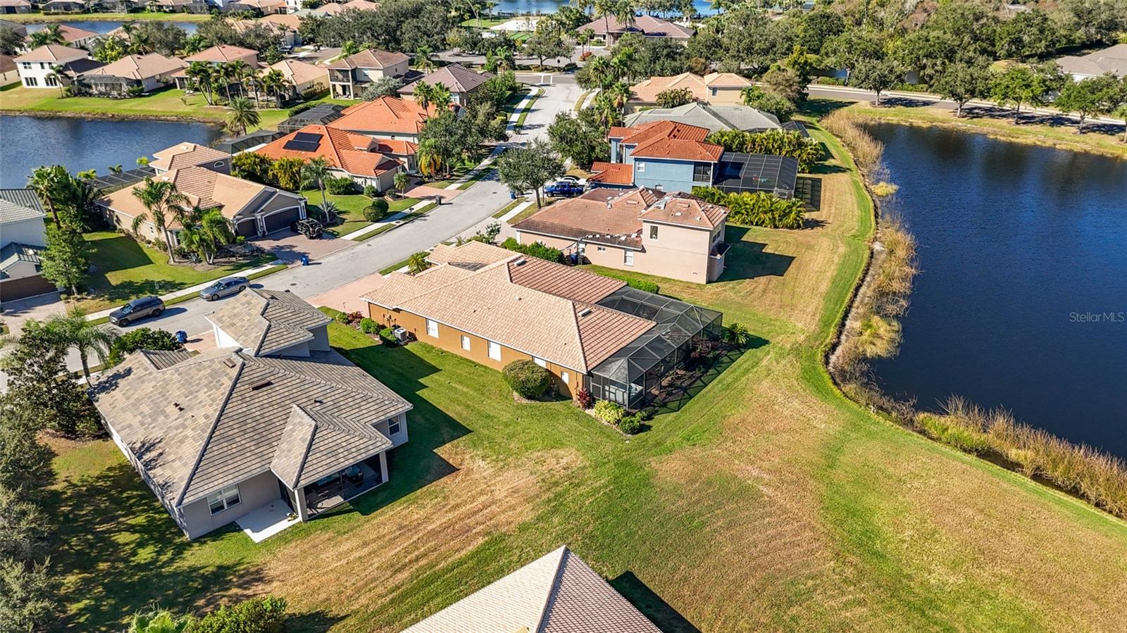 Image 50 of 71 For 9074 Willowbrook Circle