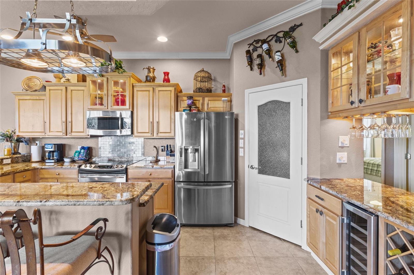 Image 6 of 71 For 9074 Willowbrook Circle