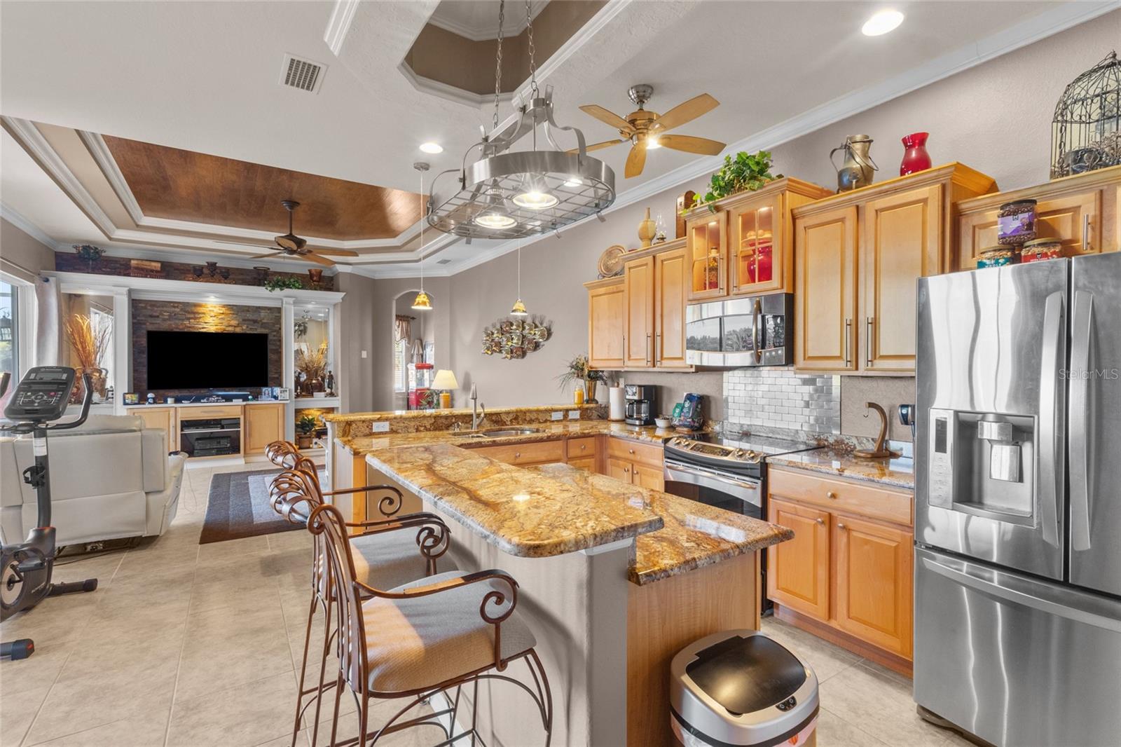 Image 8 of 71 For 9074 Willowbrook Circle