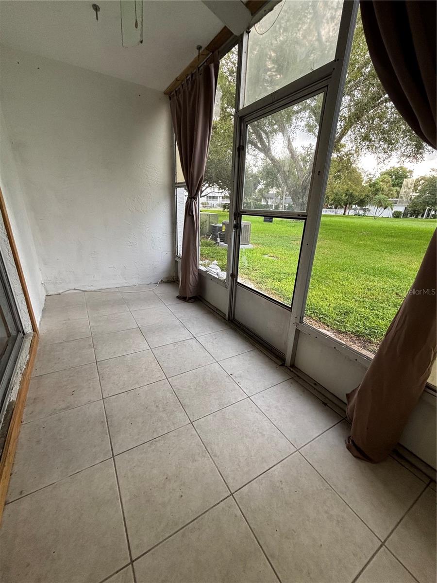 Image 14 of 18 For 4503 3rd Street Circle W 266