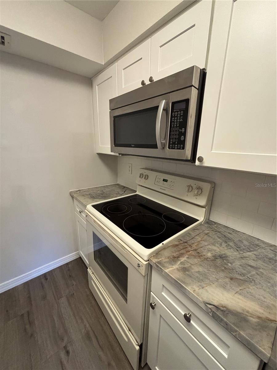 Image 8 of 18 For 4503 3rd Street Circle W 266