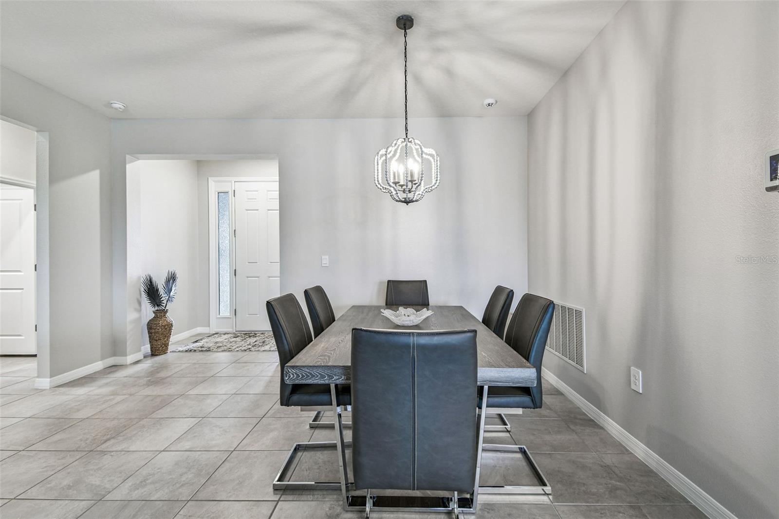 Image 17 of 95 For 17710 Pastureland Avenue