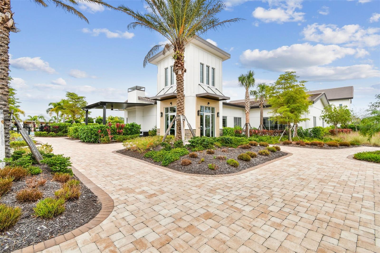 Image 74 of 95 For 17710 Pastureland Avenue