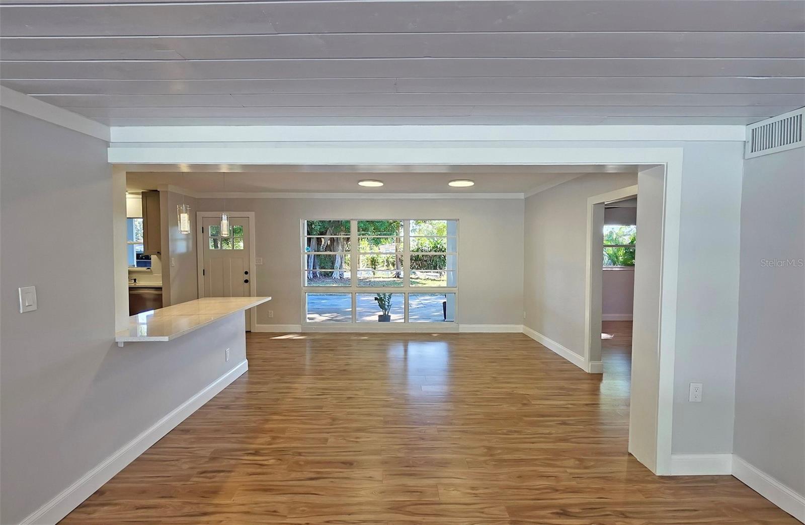 Image 18 of 48 For 3120 Arch Drive