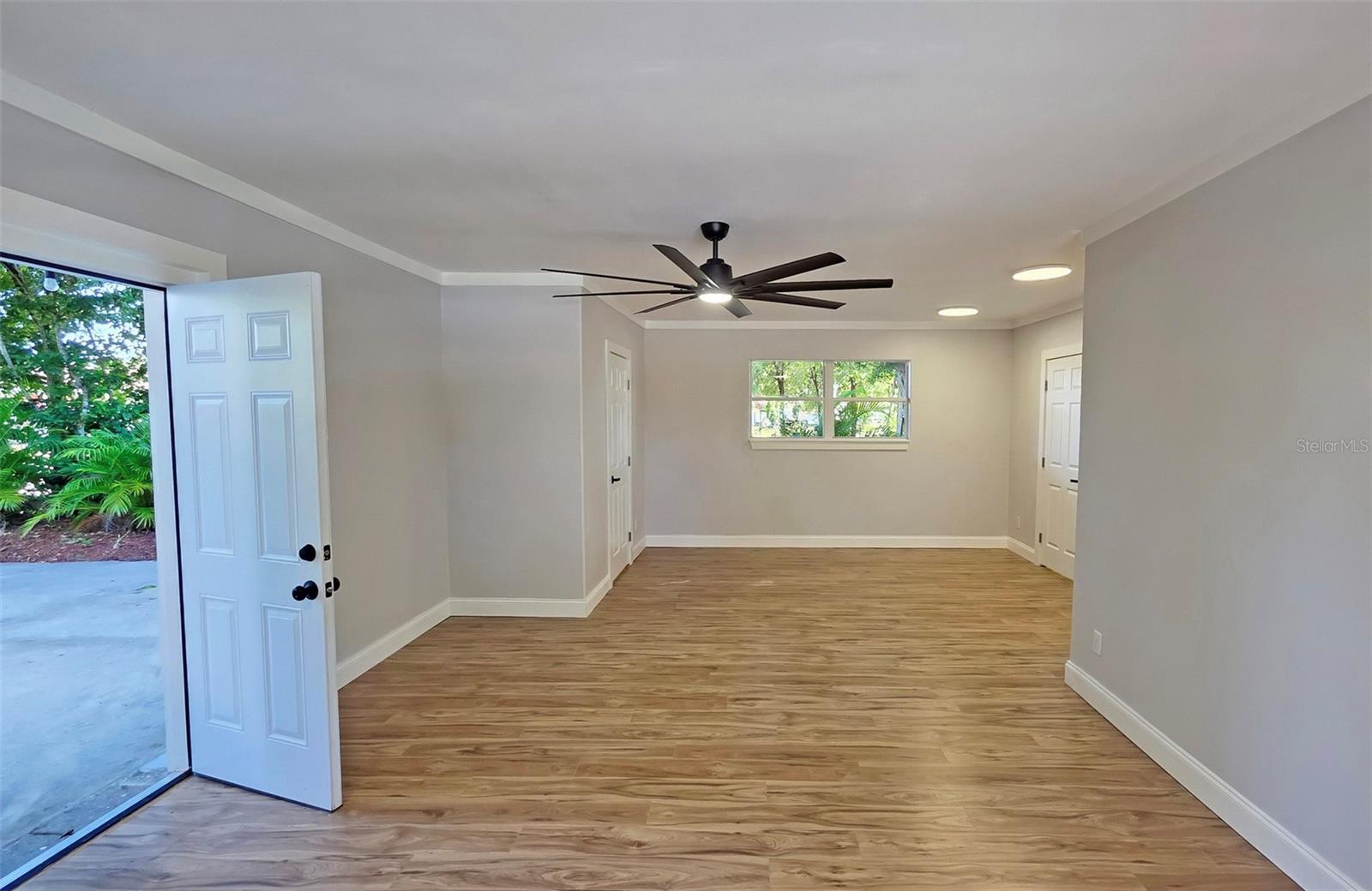 Image 21 of 48 For 3120 Arch Drive