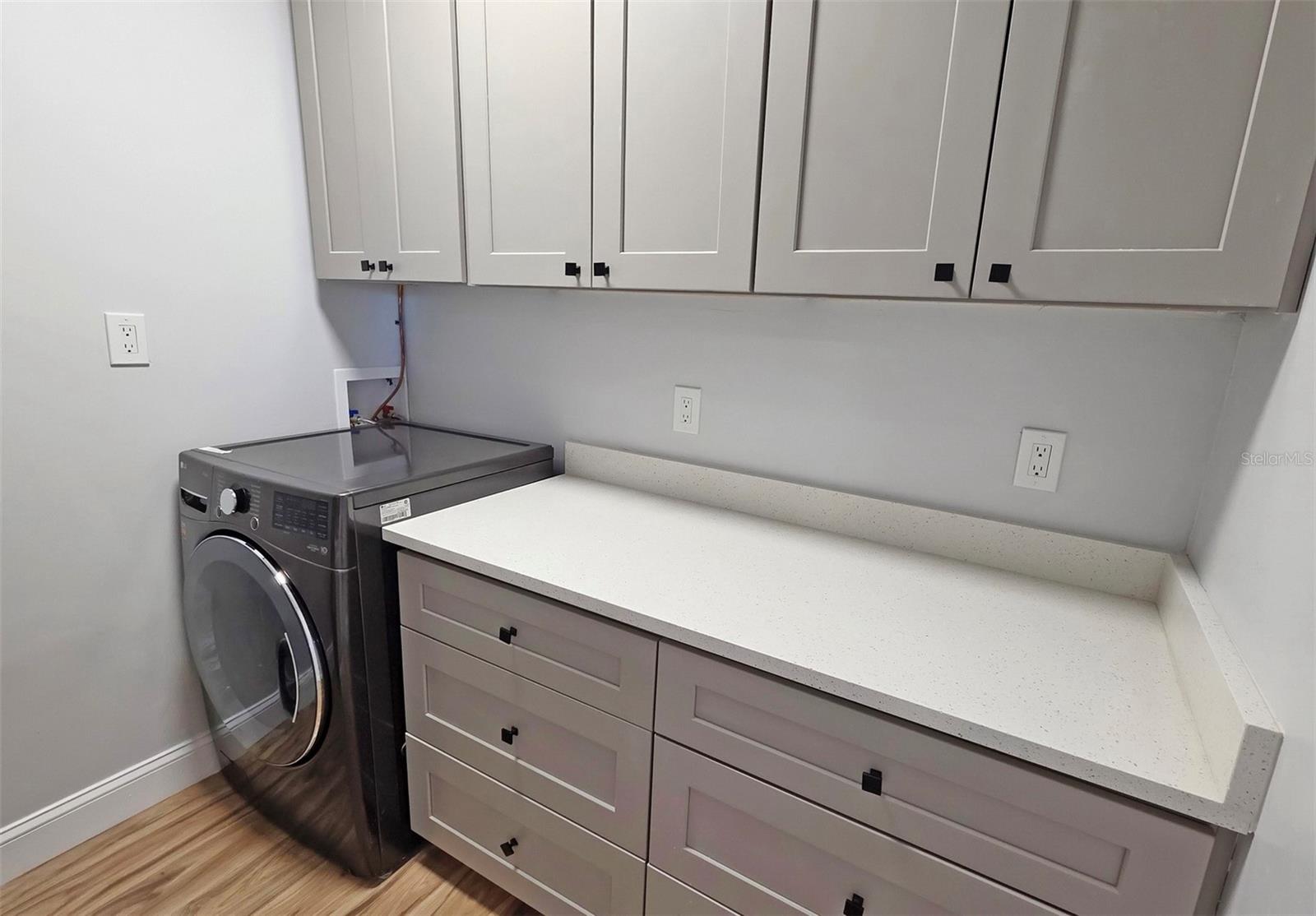 Image 24 of 48 For 3120 Arch Drive