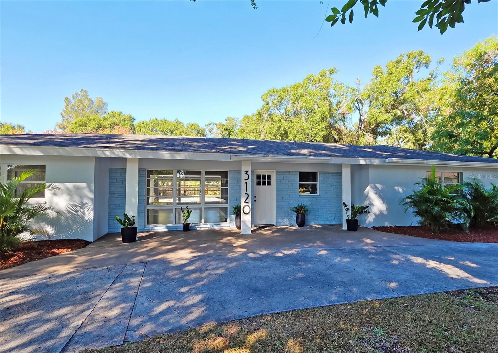 Image 4 of 48 For 3120 Arch Drive