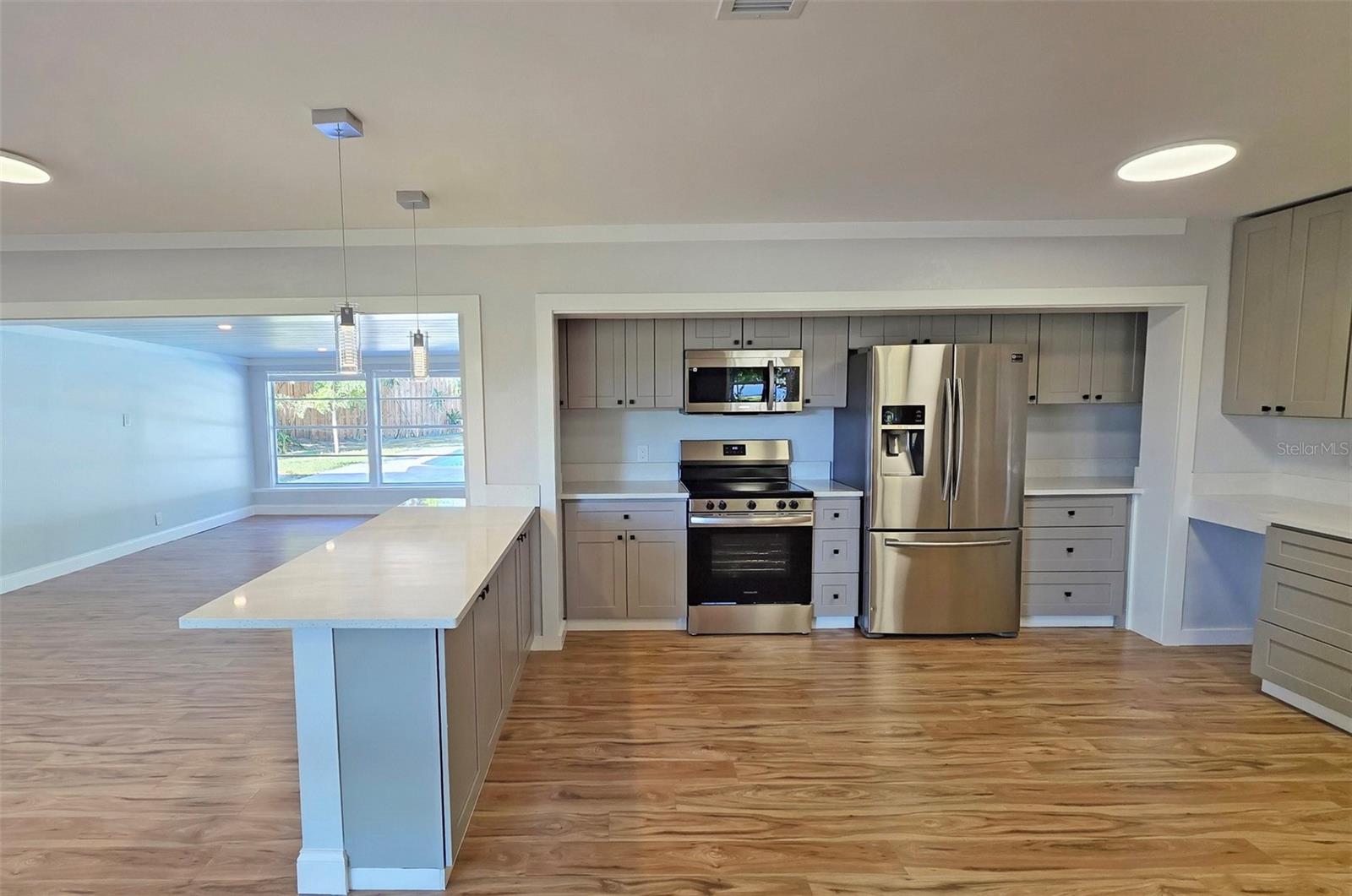 Image 8 of 48 For 3120 Arch Drive