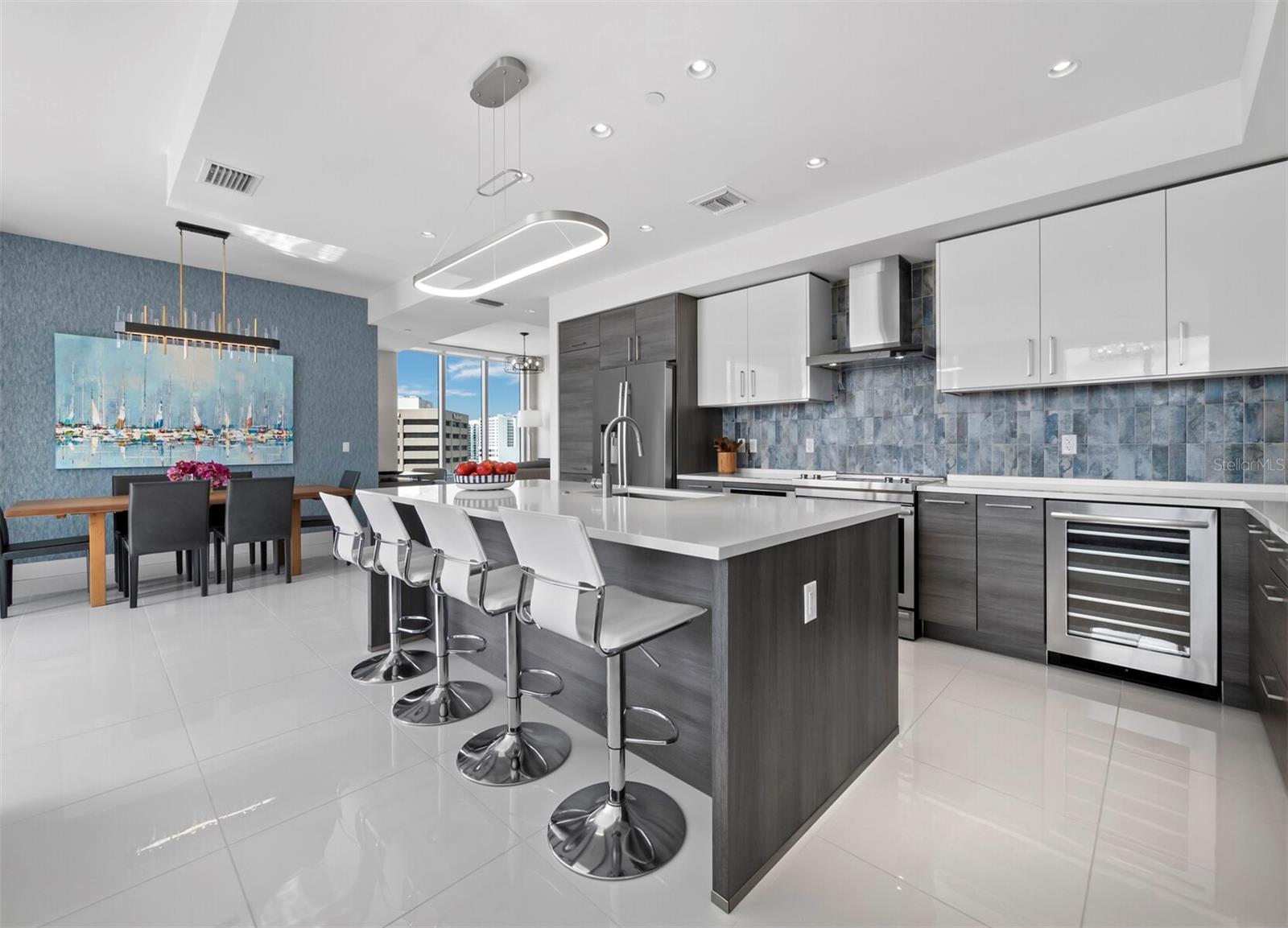 Image 15 of 47 For 111 Pineapple Avenue 1007