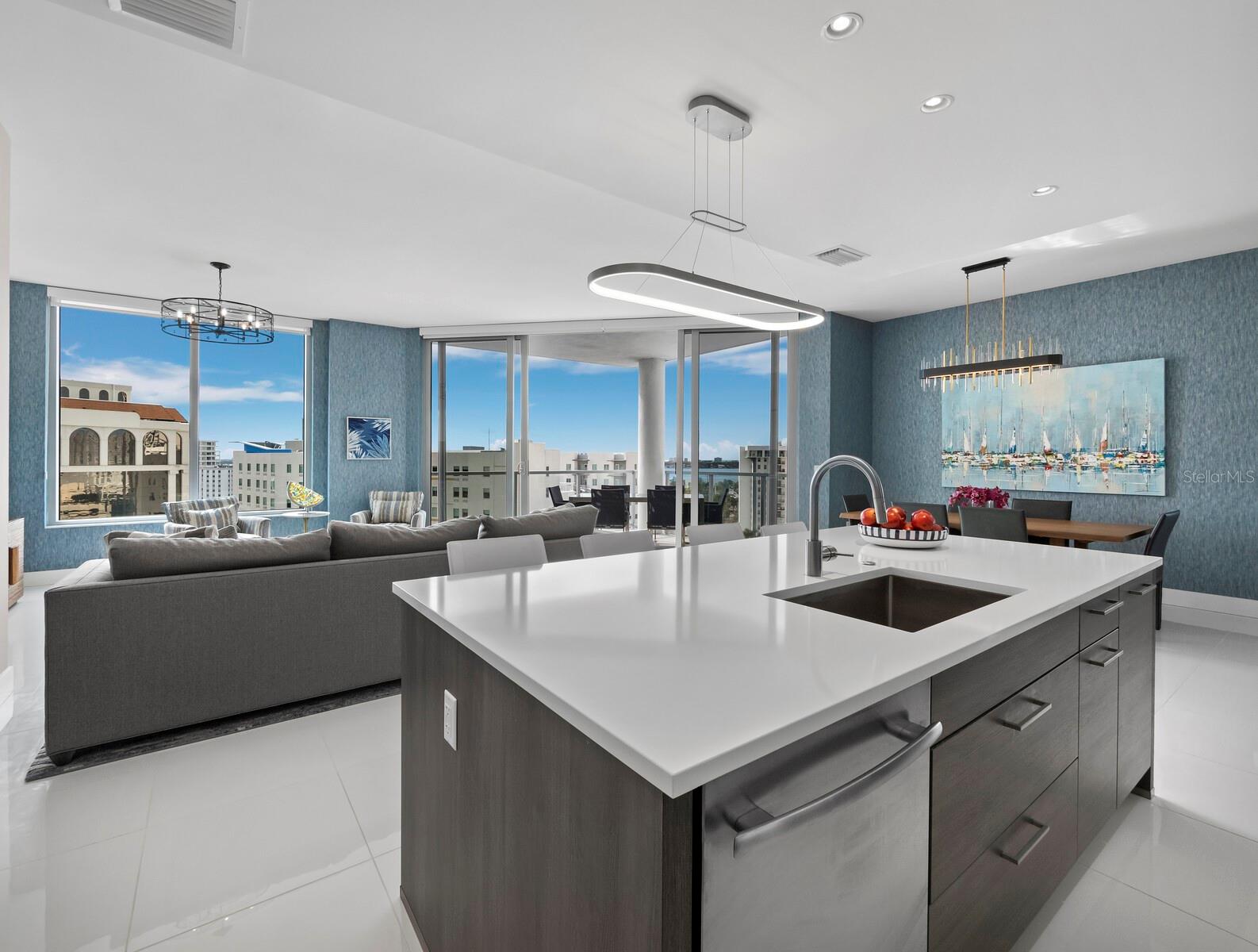 Image 18 of 47 For 111 Pineapple Avenue 1007