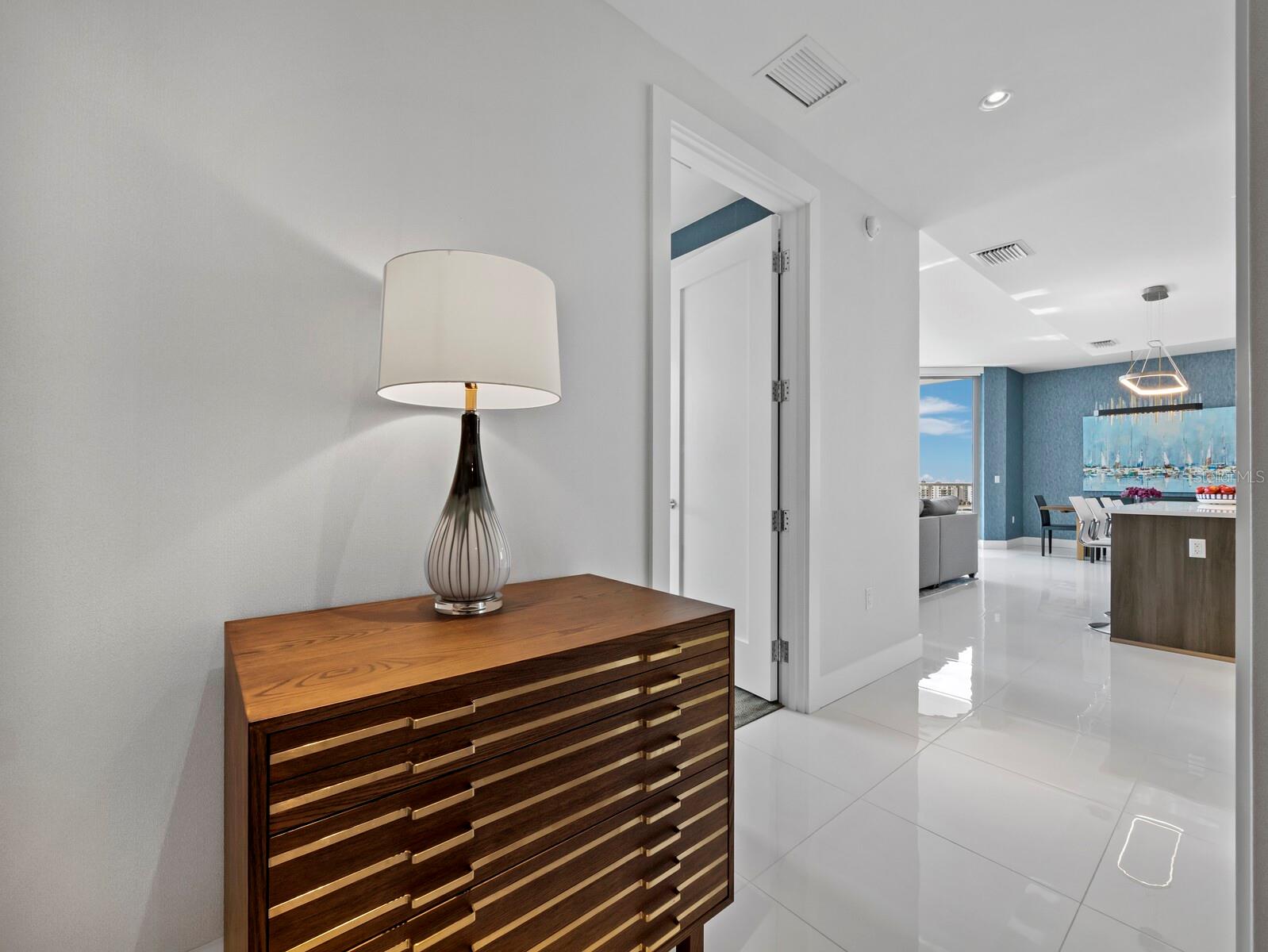 Image 25 of 47 For 111 Pineapple Avenue 1007