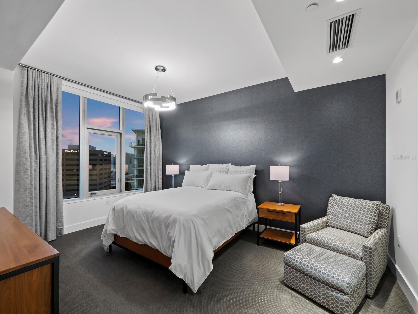 Image 27 of 47 For 111 Pineapple Avenue 1007