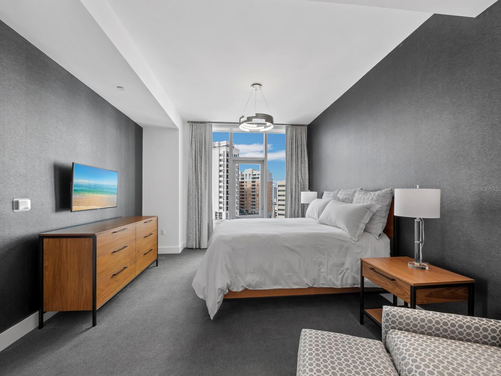 Image 28 of 47 For 111 Pineapple Avenue 1007