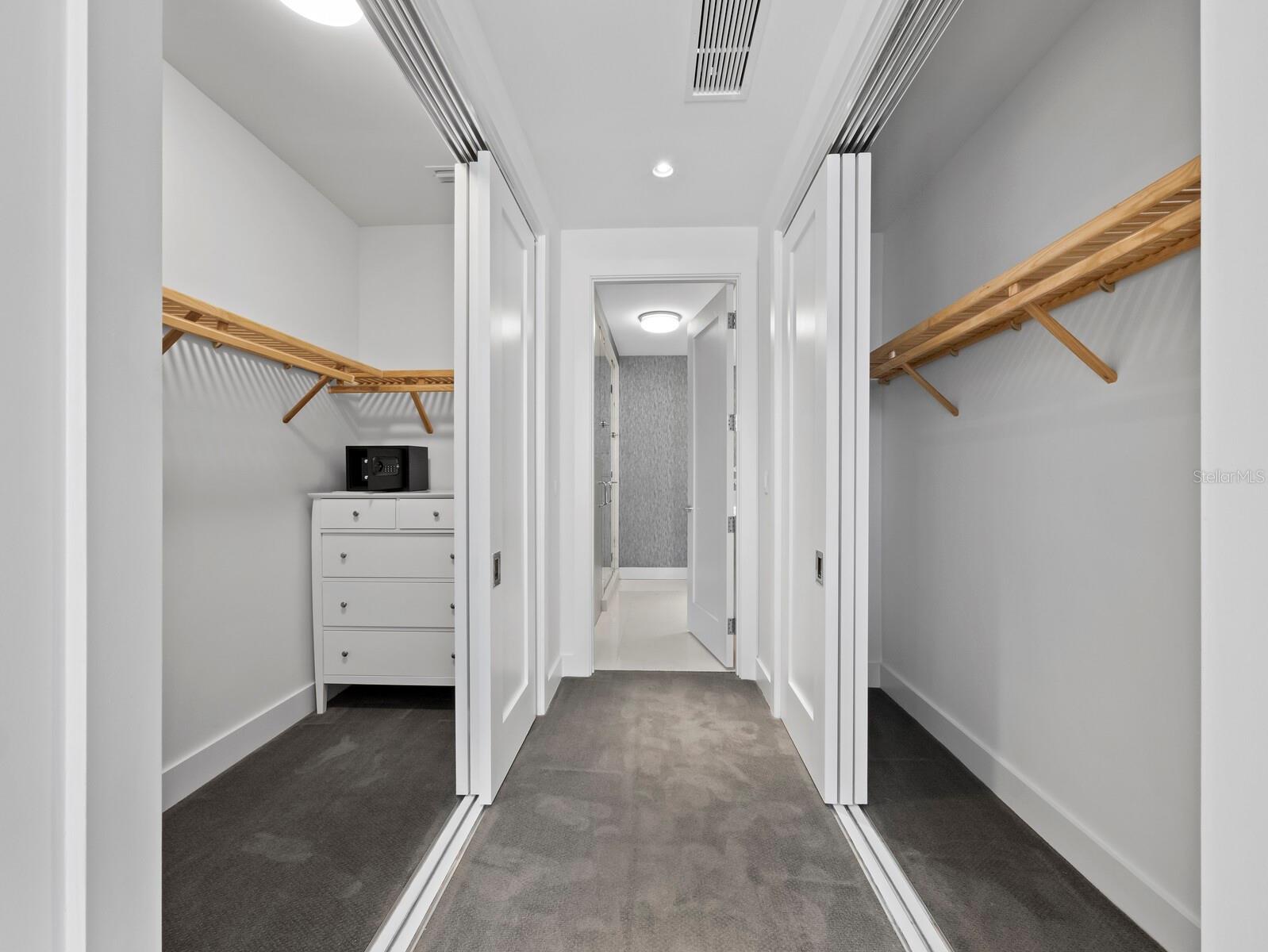 Image 34 of 47 For 111 Pineapple Avenue 1007