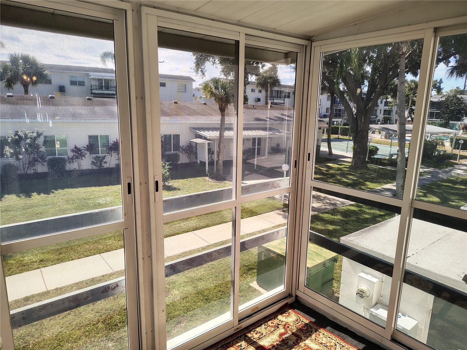 Image 2 of 13 For 1818 Restful Drive M23