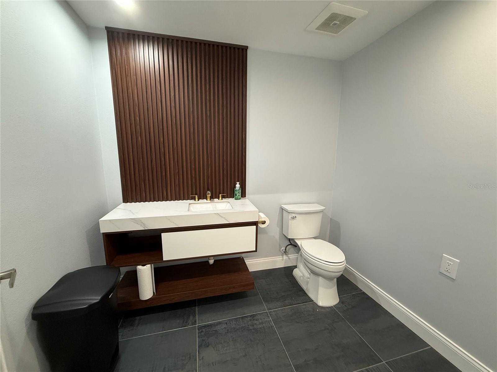 Image 14 of 27 For 5612 Lawton Drive