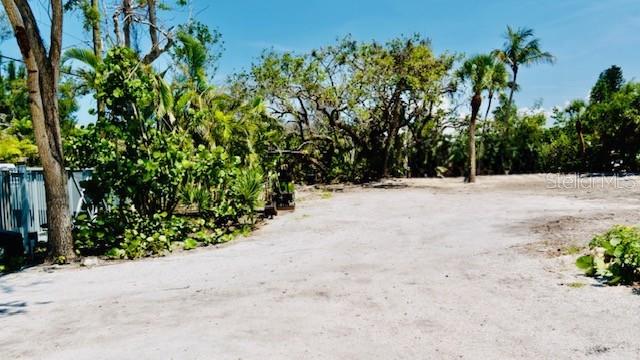 Image 7 of 13 For 7233 Midnight Pass Road