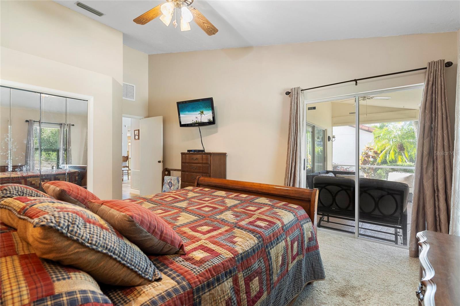 Image 28 of 49 For 4966 Clubview Court E