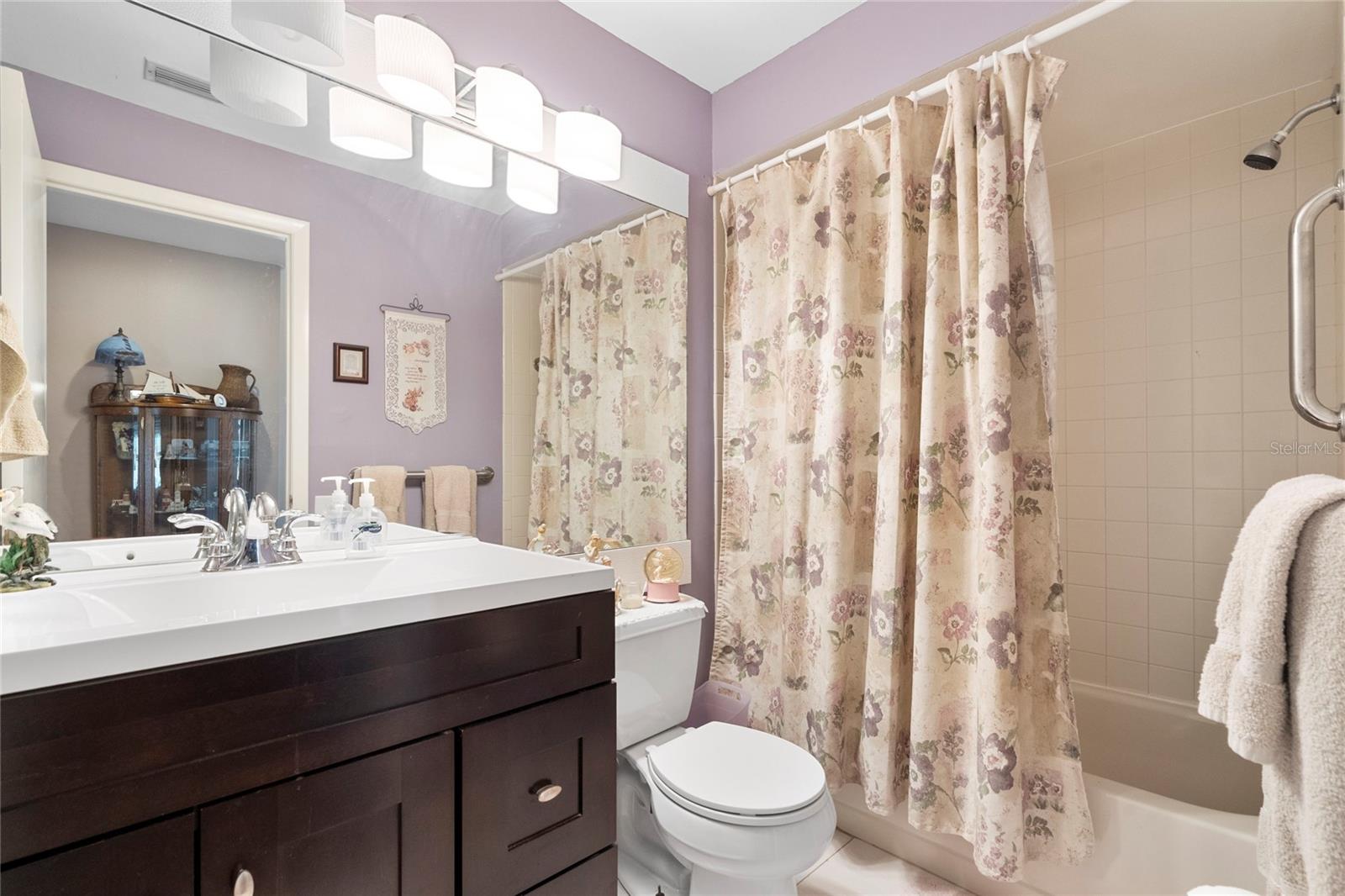 Image 32 of 49 For 4966 Clubview Court E