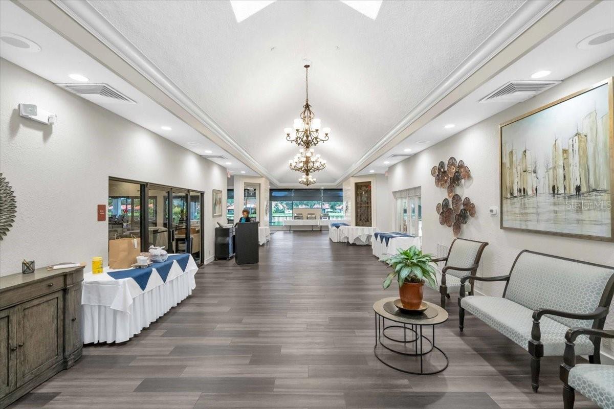 Image 43 of 49 For 4966 Clubview Court E