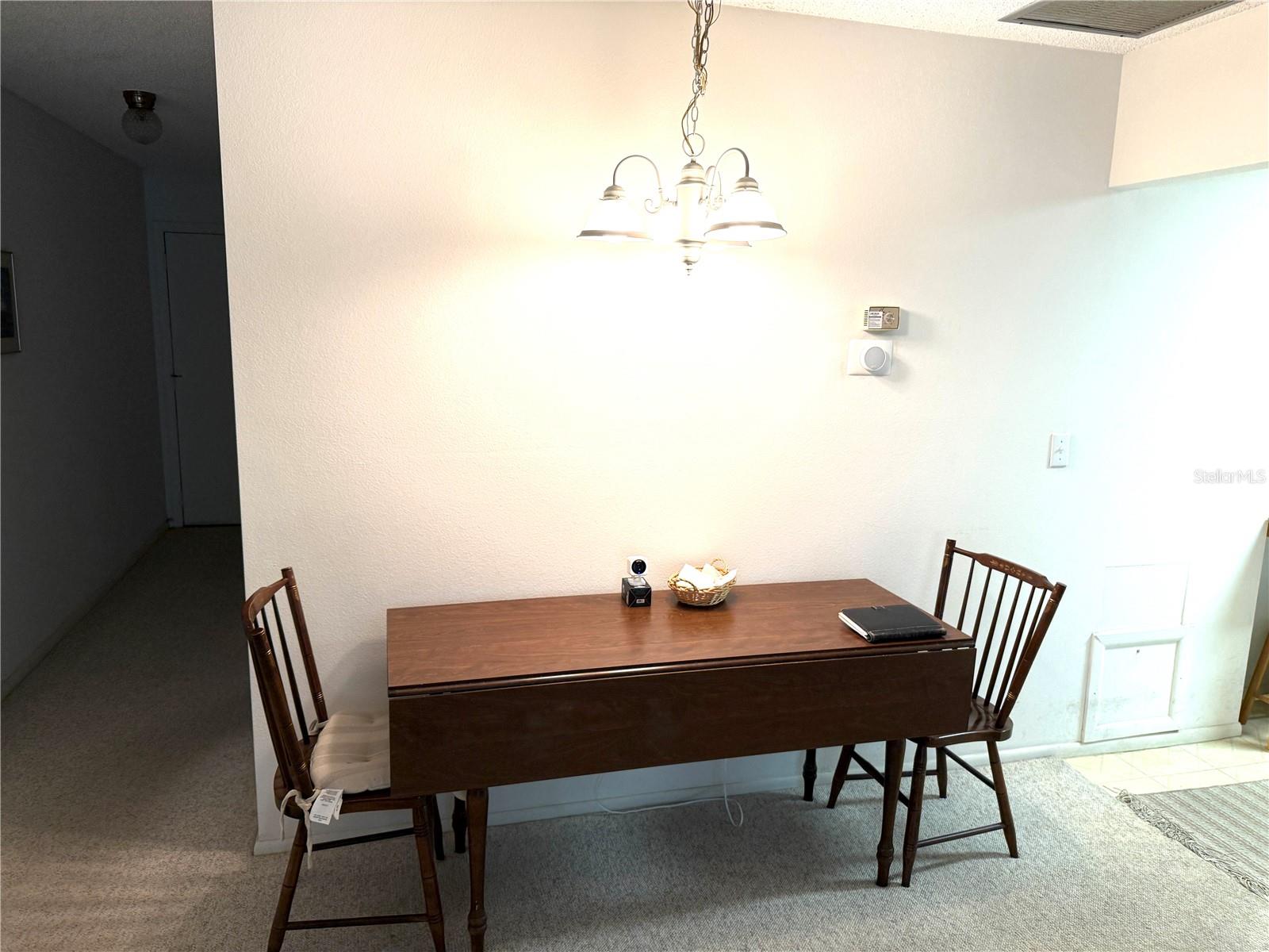 Image 5 of 24 For 390 301 Boulevard W 17c