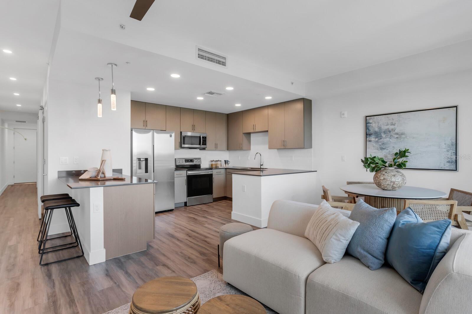 Image 11 of 43 For 1709 Tamiami Trail 503