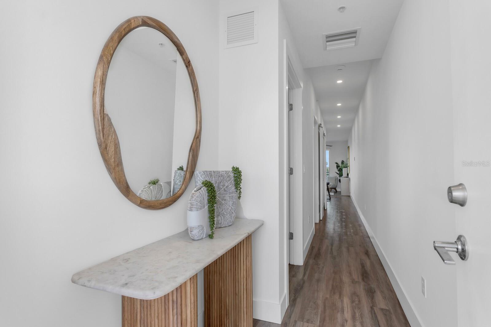 Image 3 of 43 For 1709 Tamiami Trail 503