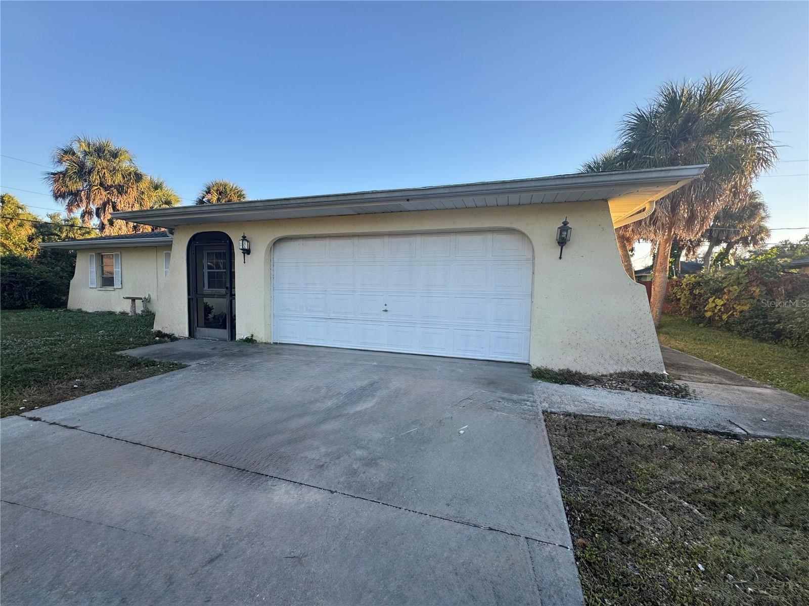 Details for 601 Dolphin Road, VENICE, FL 34293