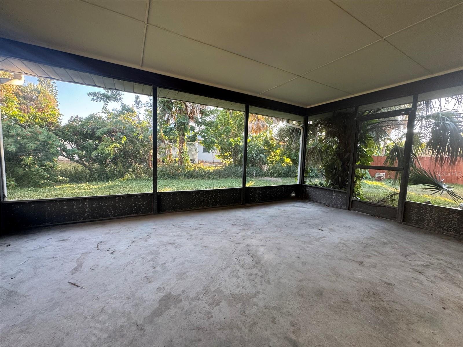 Image 8 of 15 For 601 Dolphin Road