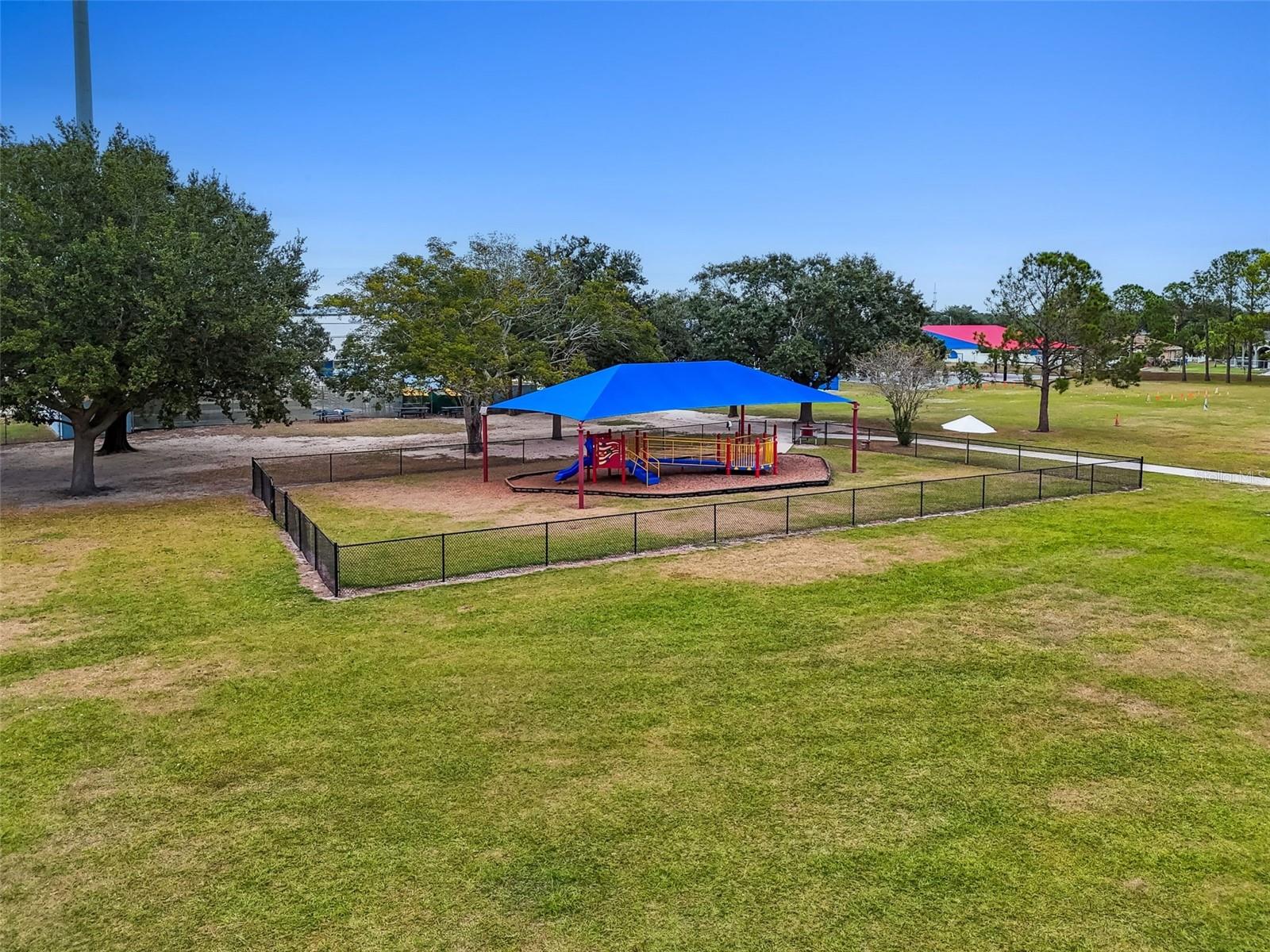 Listing photo id 42 for 1407 Oakford Court