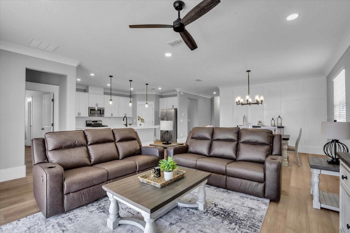 Image 11 of 57 For 15018 Oxford Grey Drive