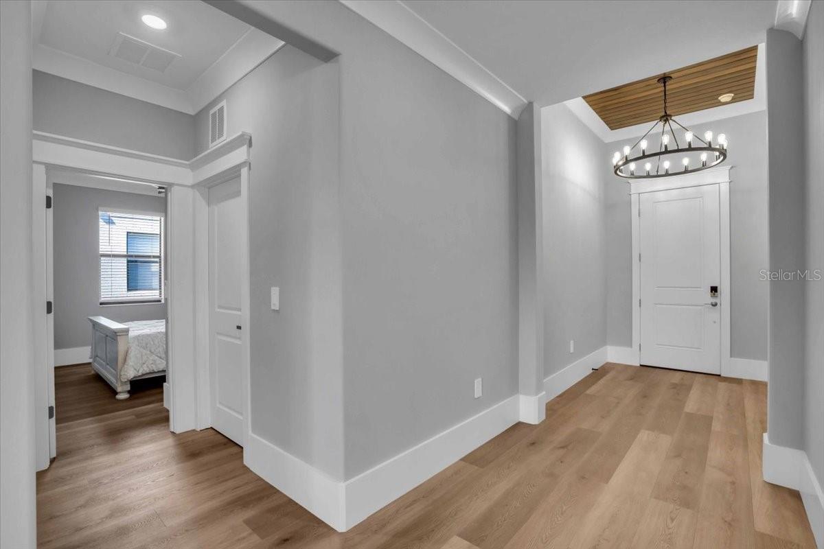 Image 12 of 57 For 15018 Oxford Grey Drive