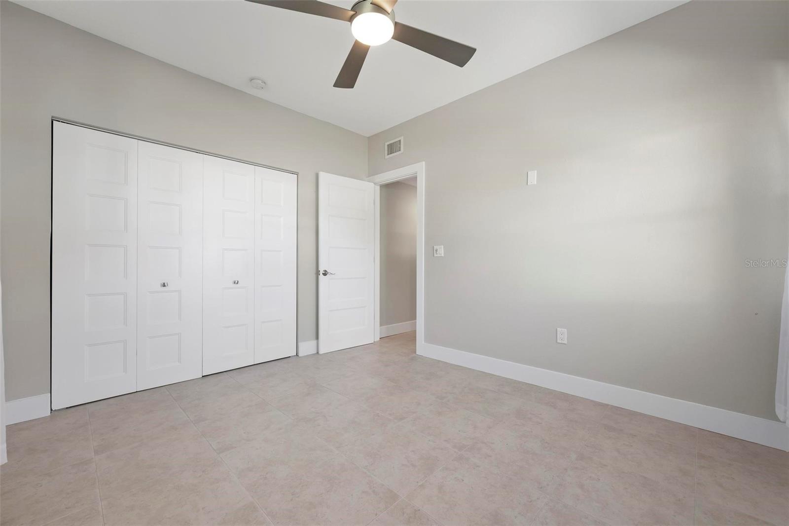 Image 25 of 62 For 5903 Tidewood Avenue 1